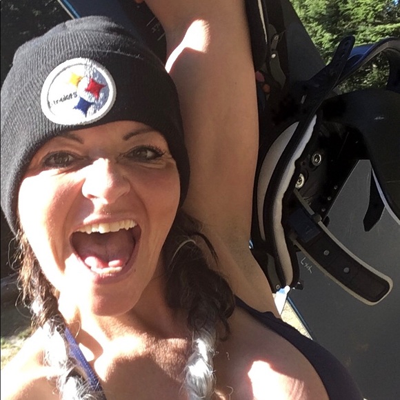 Meet your Posher, Lacy NALA😜 Ament🌻🌸🤟 - Picture 2 of 3